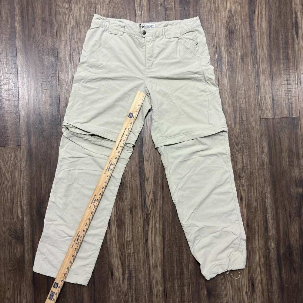 COLUMBIA TITANIUM Women's Zip Off Size 12 Packable Nylon Khaki Hiking Pants - Picture 4 of 8